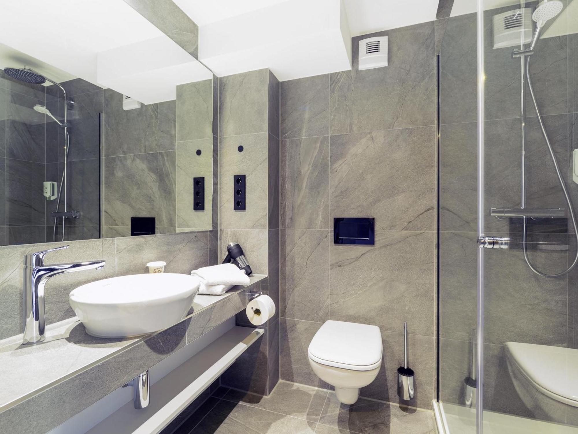 B&B Hotel Albstadt-Hbf Extérieur photo